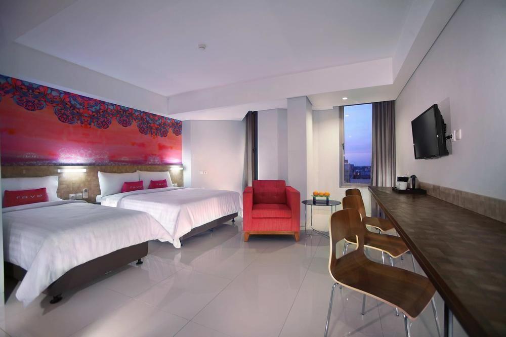 Aston Inn Pantai Losari Makassar Eksteriør bilde