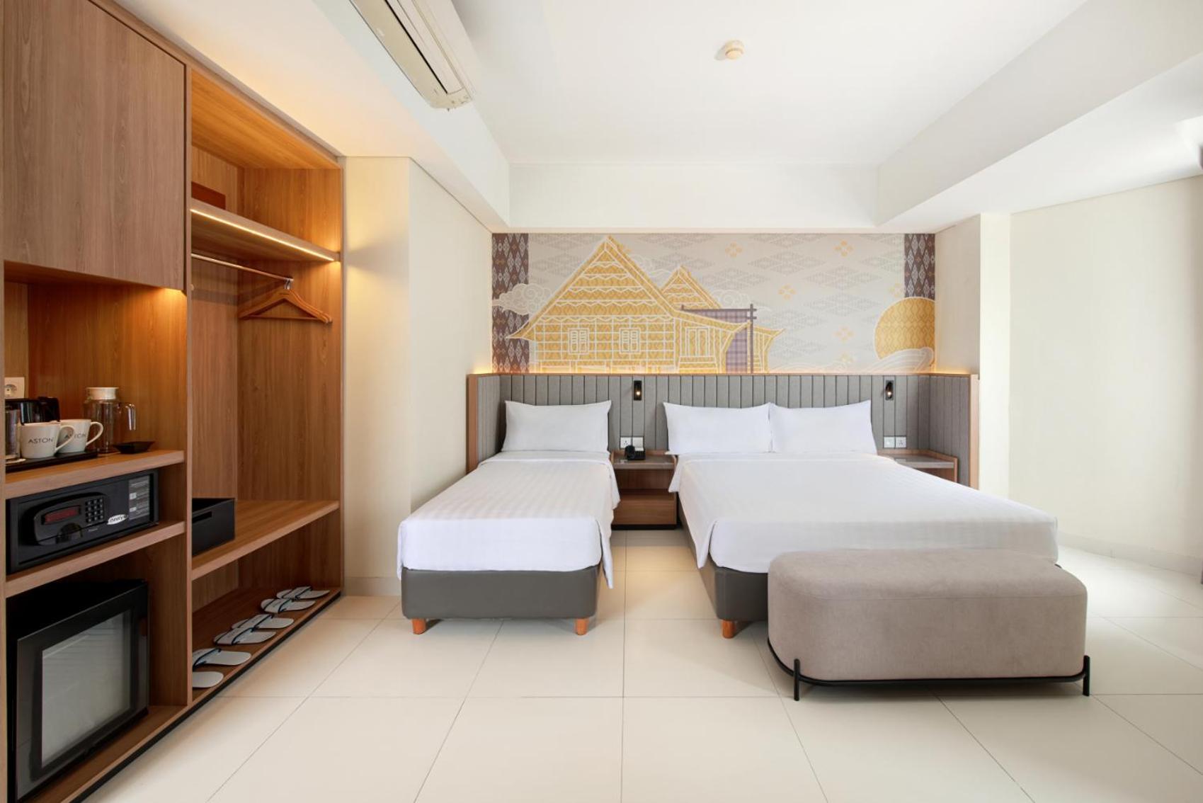 Aston Inn Pantai Losari Makassar Eksteriør bilde
