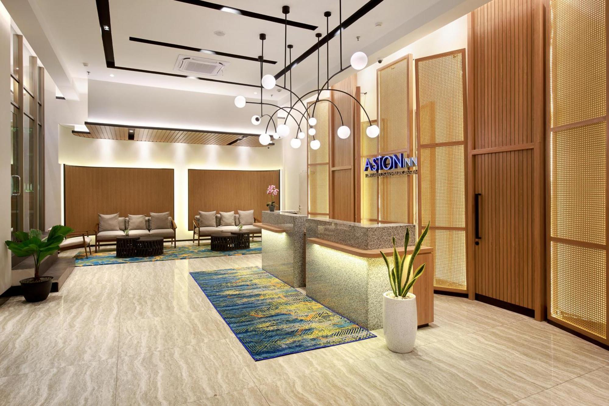 Aston Inn Pantai Losari Makassar Eksteriør bilde