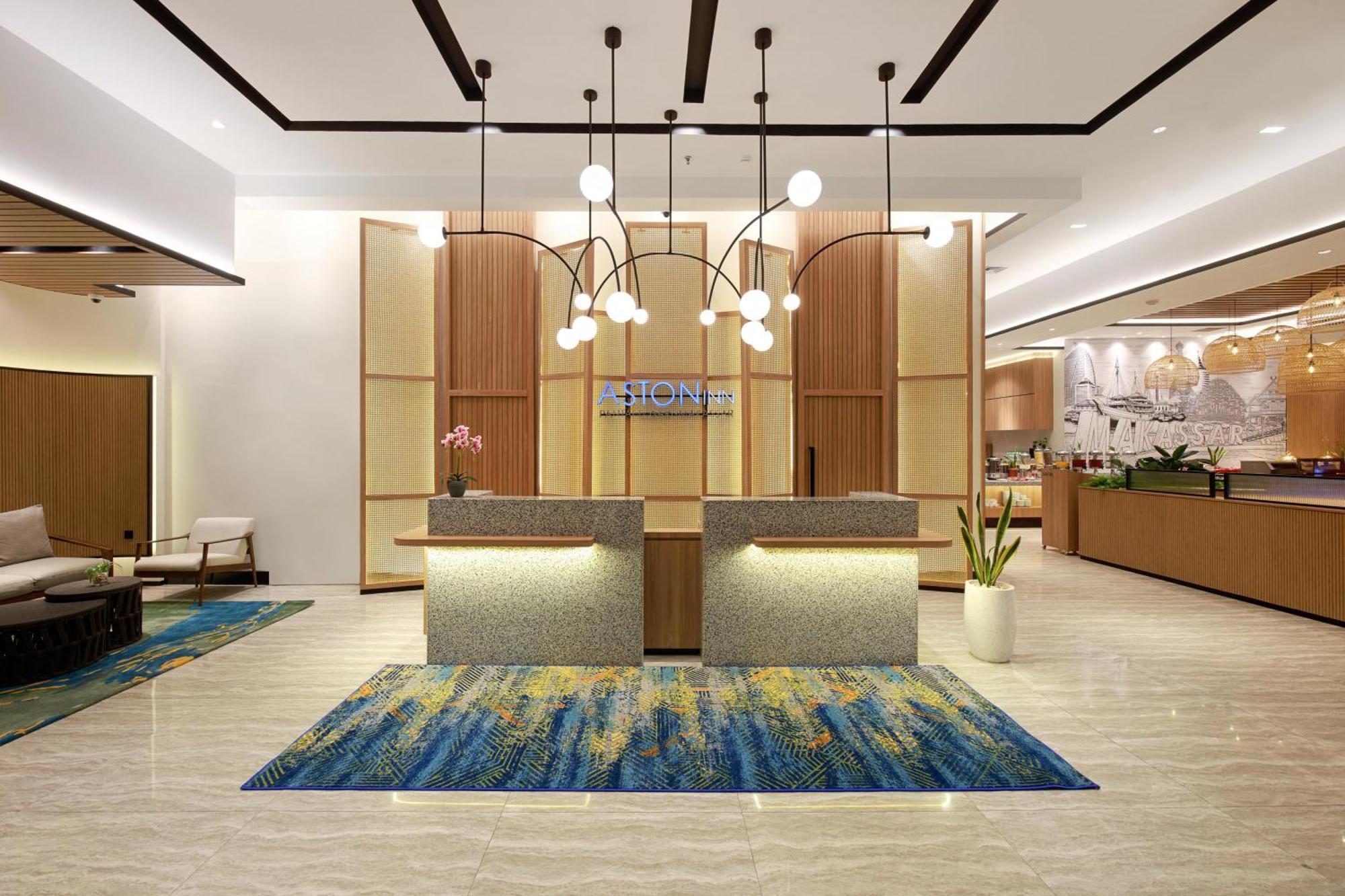 Aston Inn Pantai Losari Makassar Eksteriør bilde